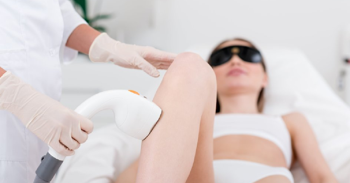 Women is doing Laser hair removal treatment in Forest Hills, NY (1)